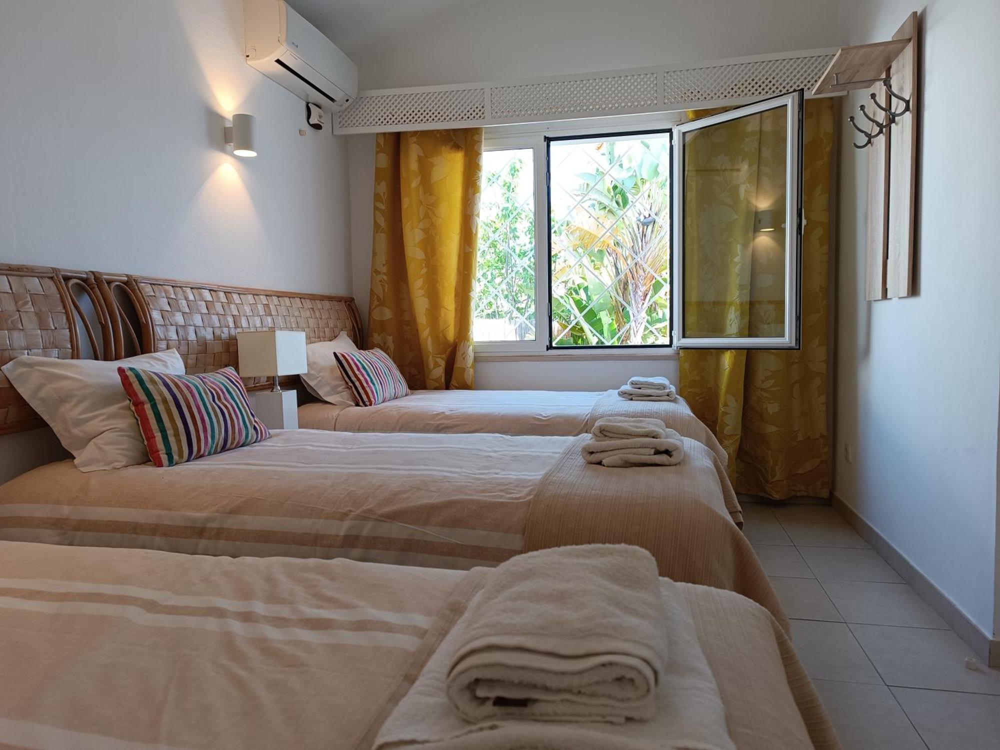 Villa 81 Amazing Villa In A Fantastic Location On Oura Beach 阿尔布费拉 外观 照片